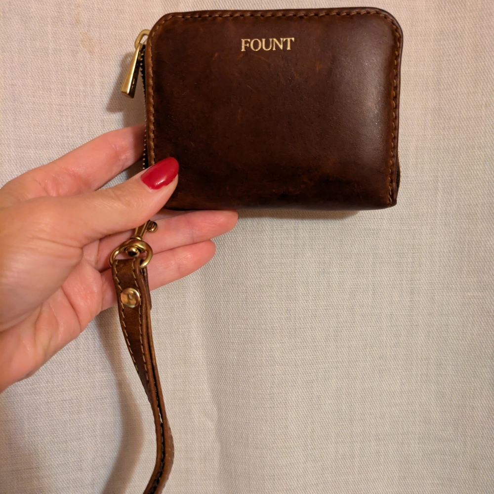 Fount Accordion Wallet